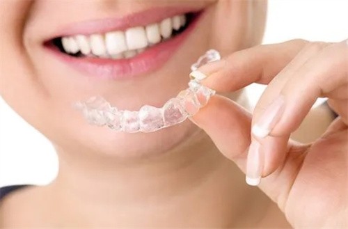 广大口腔王巍正畸技术1流，隐适美隐形矫正28000元起实例多口碑好
