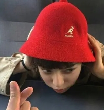 哇呜