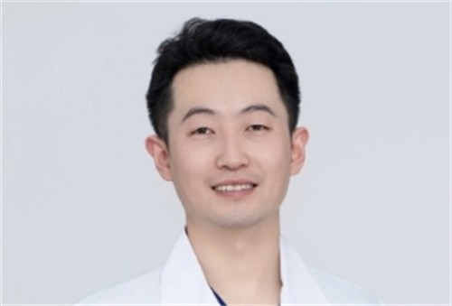 张雷