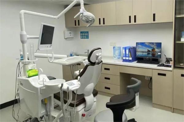 北一口腔凤凰天成门诊部牙椅