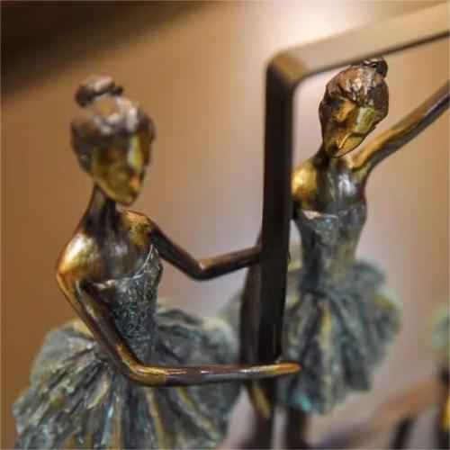 上海泰康拜博口腔爱登院工艺品