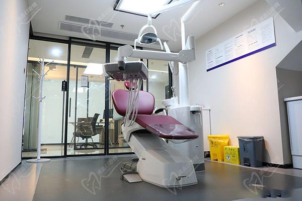 口腔综合治疗机