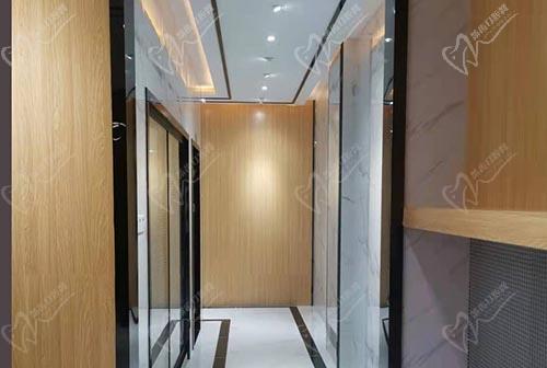 泊菲特口腔门诊走廊 泊菲特口腔门诊走廊