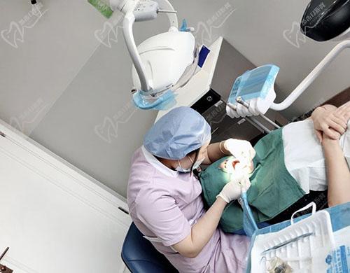 苏州美莱整形口腔医生诊疗