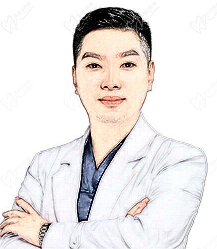 郑州互齿家口腔门诊部主治医师霍慧龙