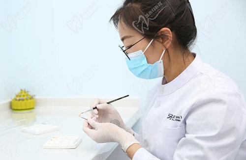 医师
