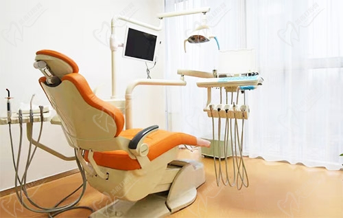 连云港中新口腔门诊部牙椅