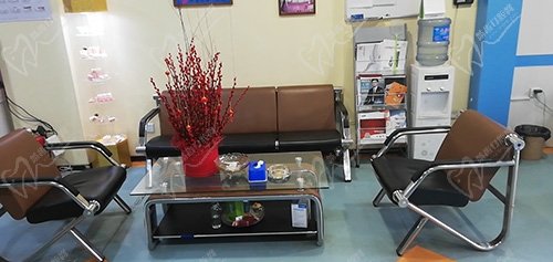 唐山诚品口腔休息区