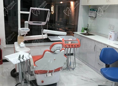 广州信诚口腔诊室