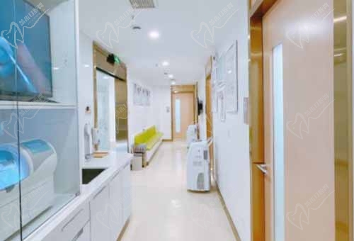 武汉萌芽齿科走廊环境