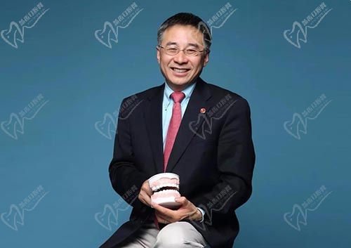 北大正畸周彦恒