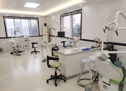 江苏盐城射阳兴华口腔门诊部治疗室 江苏盐城射阳兴华口腔门诊部治疗室