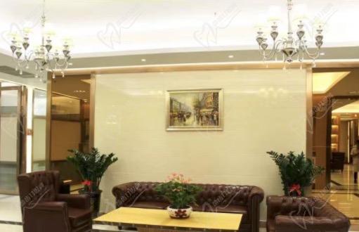 佛山中大口腔医院候诊区 佛山中大口腔医院候诊区