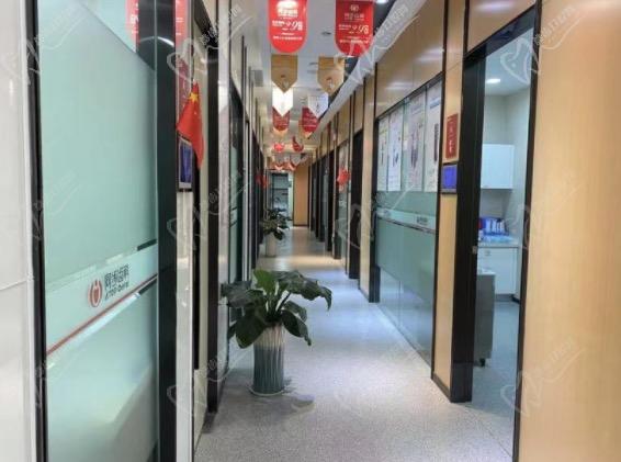 东莞东城同步齿科收费价格怎么样？