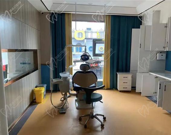 咸宁民生中山口腔医院一门诊诊室 咸宁民生中山口腔医院一门诊诊室