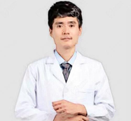 深圳爱齿汇口腔诊所种植医师李锋 深圳爱齿汇口腔诊所种植医师李锋