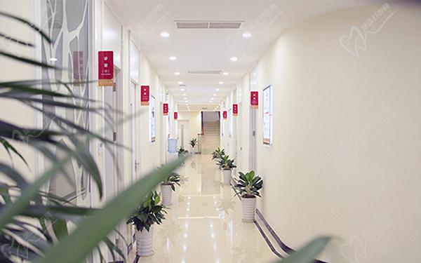 广州广大口腔走廊环境