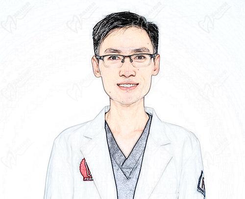 王新湛江致美口腔泉庄门诊种植院长