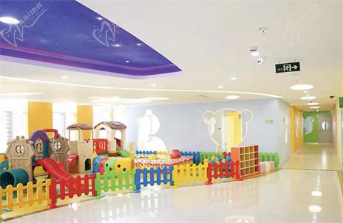 郑州植得口腔医院儿童玩乐区域