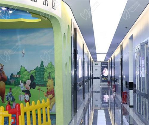 深圳格伦菲尔口腔地址在哪里？