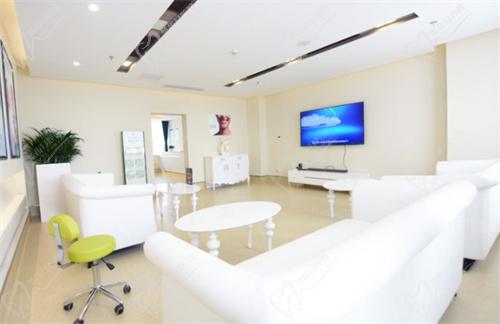 深圳美莱口腔医院等候区