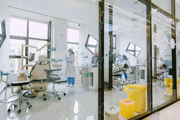 日照微笑口腔医院诊室