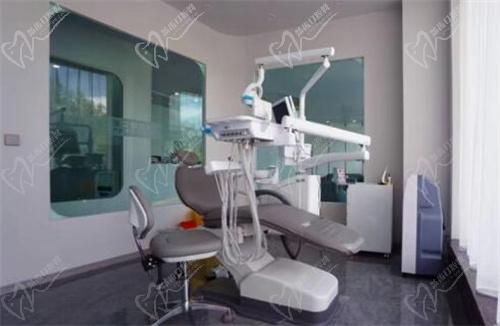 拉萨好牙医合悦丽口腔种植牙价格