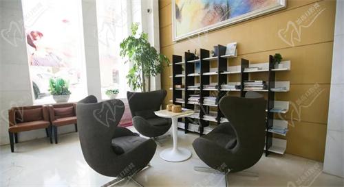 长沙美奥口腔医院休息区