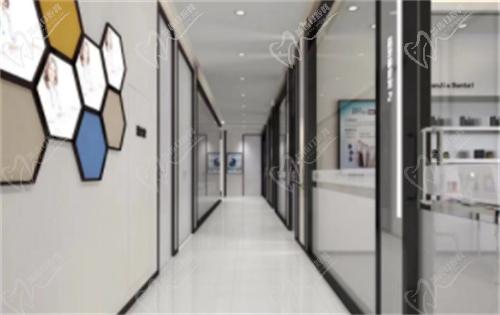 北京牙管家口腔医院过道示意图