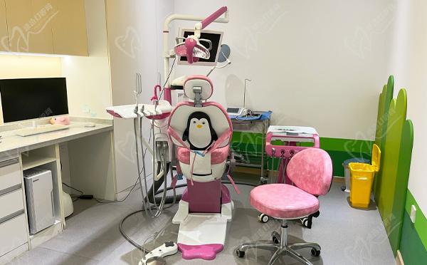 丽牙口腔诊所儿童诊室