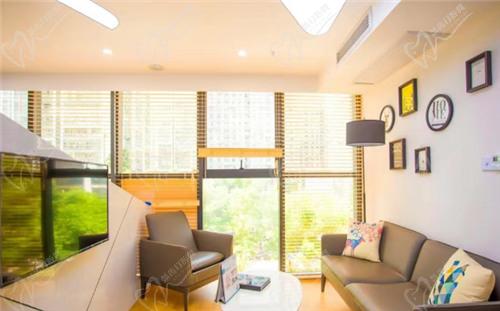 柳州蓝天口腔的营业时间是什么时候