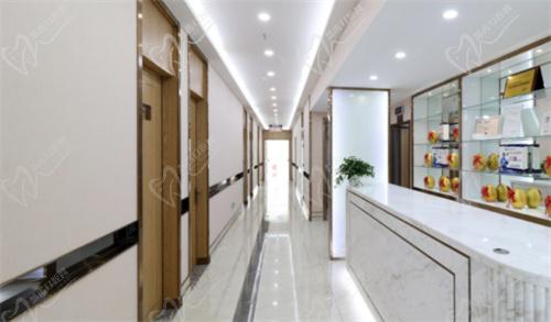 福州同福医口腔医院过道