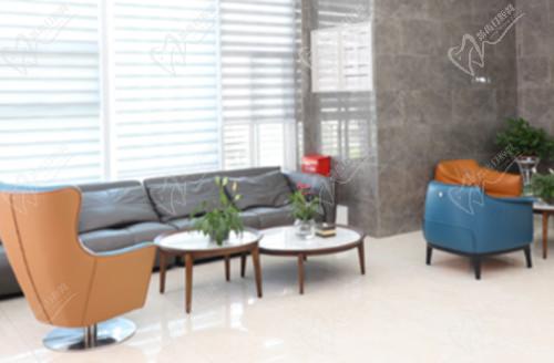 福州同福医口腔种植牙贵吗