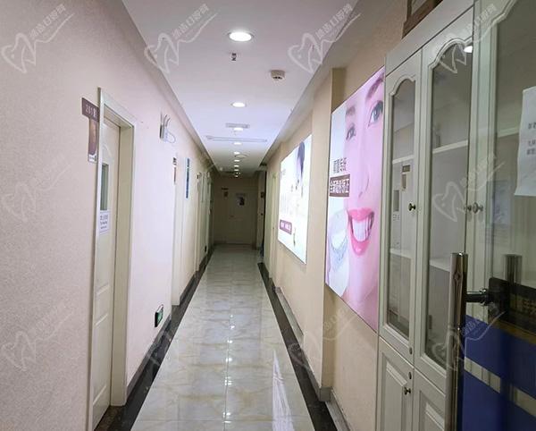 衡阳科尔雅口腔医院是正规二级口腔专科医院走廊环境