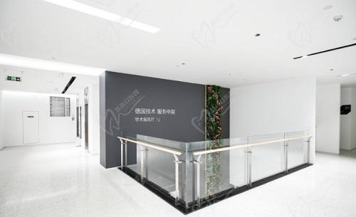 南京茀莱堡口腔医院走廊
