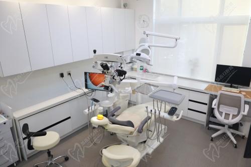 厚米齿科诊室