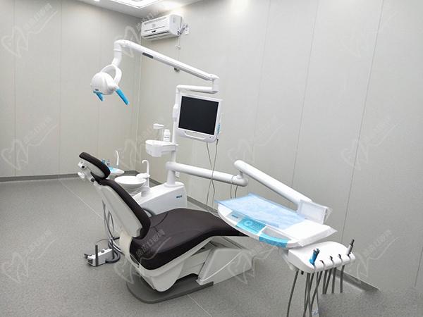 重庆牙博士口腔医院诊室