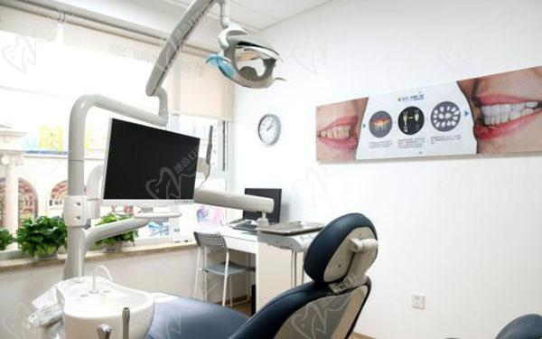 瑞泰口腔江北店