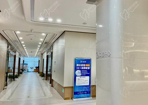 湖北省人民医院口腔科走廊