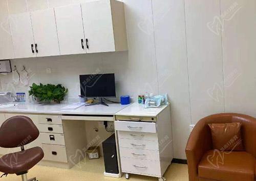 广州越尔口腔门诊部(新塘店)诊室