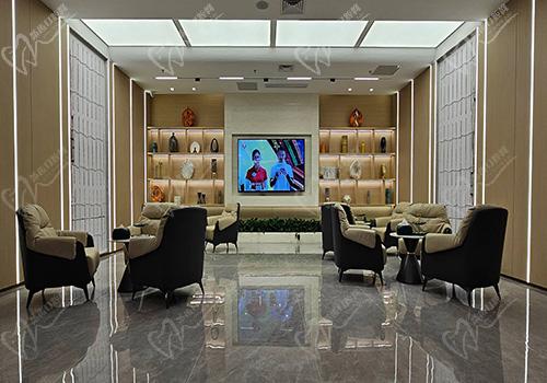 深圳康乐一欣口腔门诊部候诊区