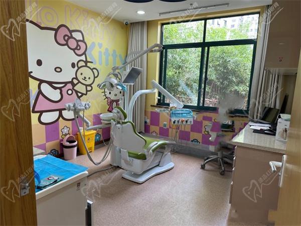 上海可恩口腔医院诊室