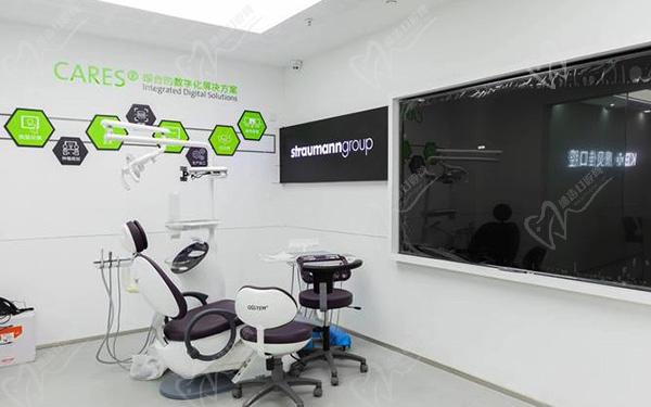 南京康贝佳口腔医院有几家连锁店?4家，三牌楼/龙江/石门坎/高淳县都有分院