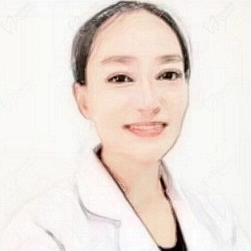 李锦彩口腔医生