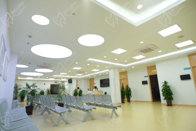 上海和平眼科医院特色科室及特色技术
