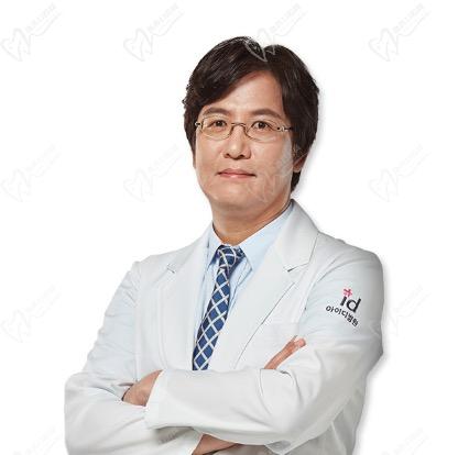 李知赫,韩国id整形医院院长