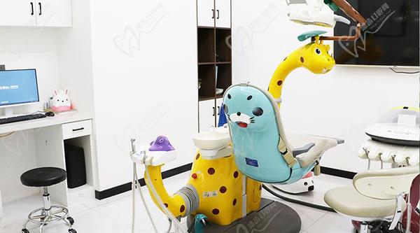 日照东港微笑口腔门诊部诊室