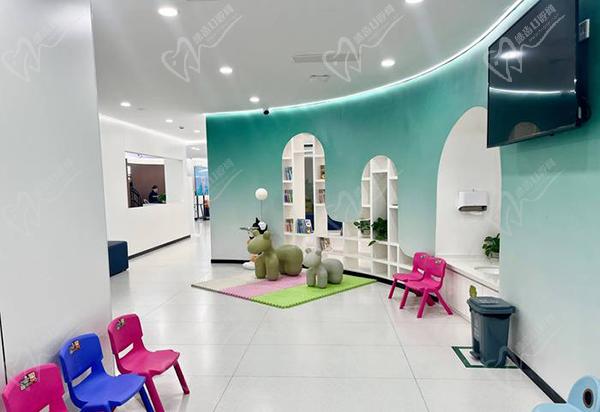 成都三三口腔价格多少 成都三三口腔价格多少