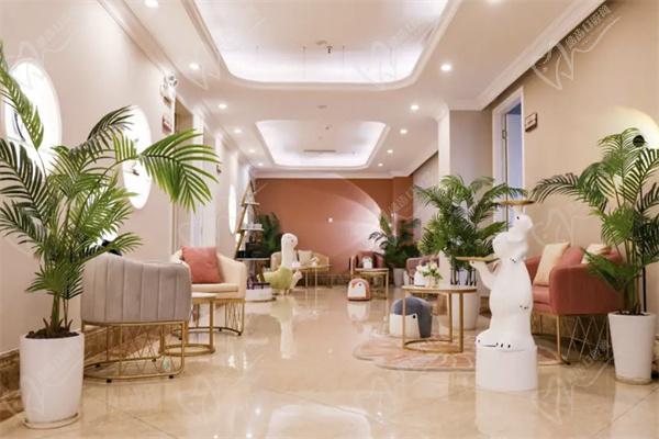 佛山顺德壹加壹美容医院大厅