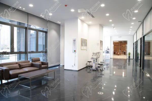 西安存济眼科医院检查区